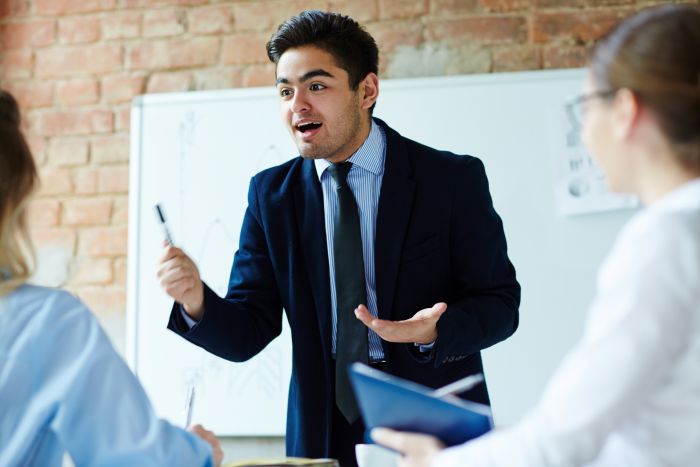 تکنیکهای برتر برای تقویت سریع Speaking انگلیسی از مبتدی تا پیشرفته
