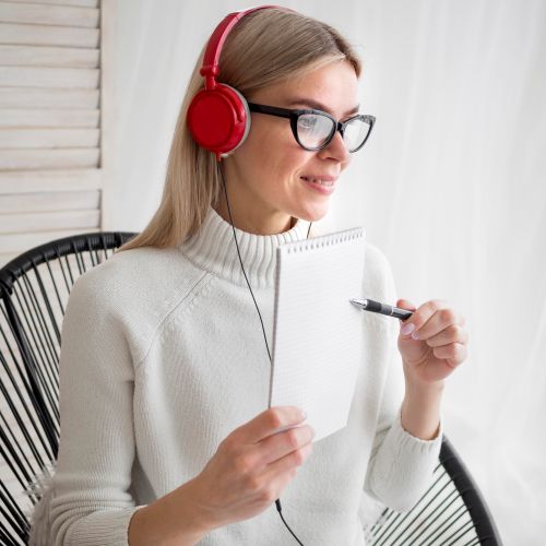 تکنیکهای برتر برای تقویت سریع Listening انگلیسی از مبتدی تا پیشرفته تکنیکهای برتر برای تقویت سریع Listening انگلیسی از مبتدی تا پیشرفته